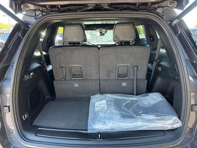 New 2026 Baltic Gray Metallic Clearcoat Jeep Limited image 32