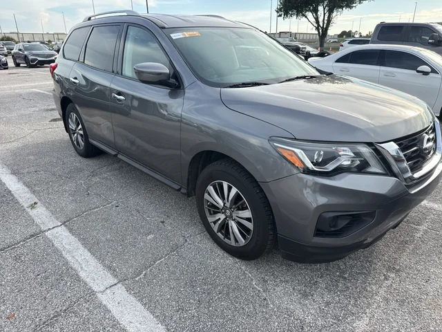 2019 Nissan Pathfinder S