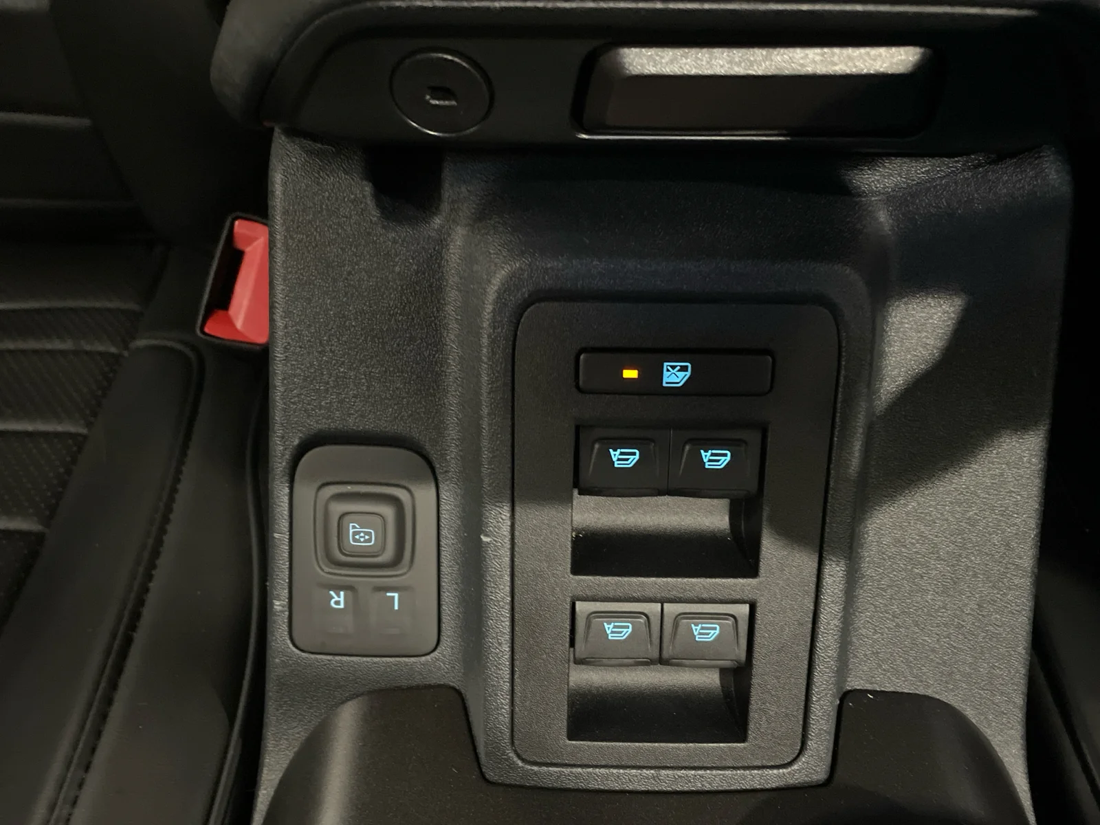 Used 2023 Shadow Black Ford Wildtrak image 23
