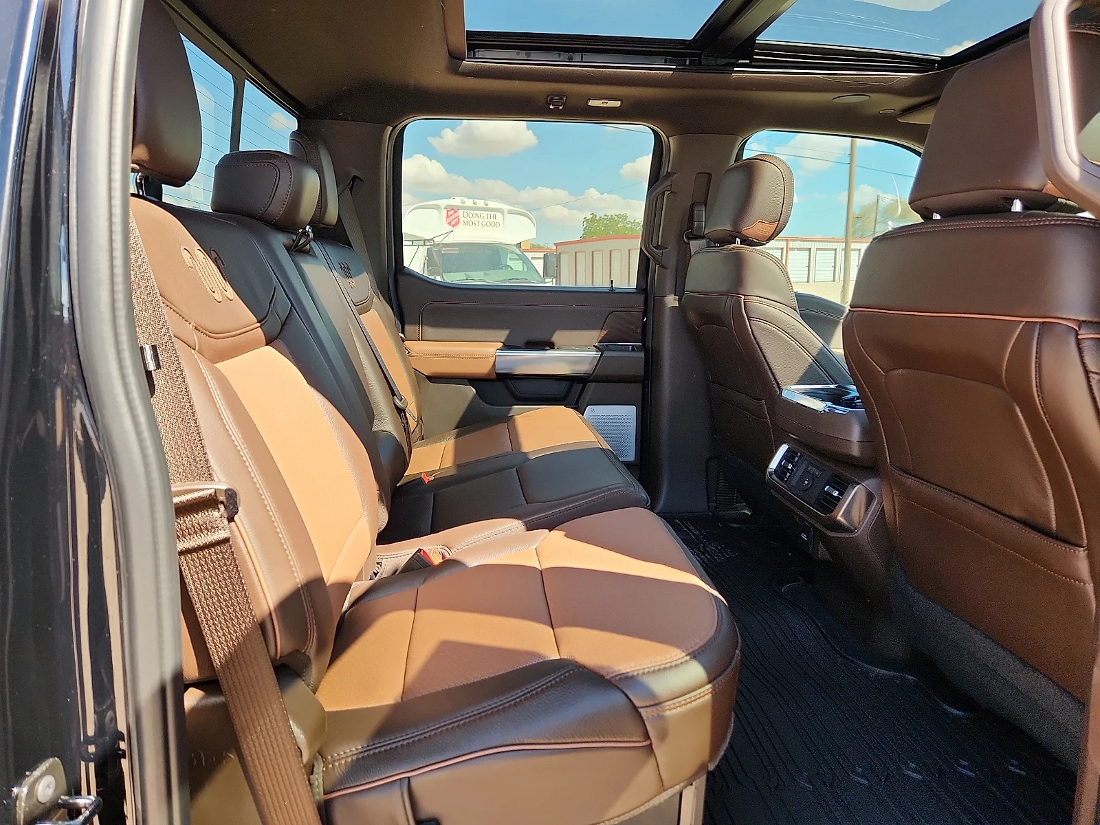 New 2026 Agate Black Metallic Ford King Ranch image 19