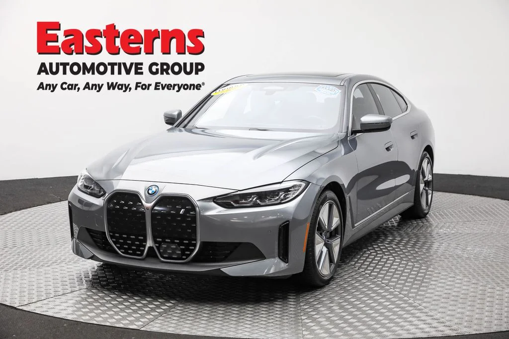 Used 2024 Gray BMW eDrive40 image 1