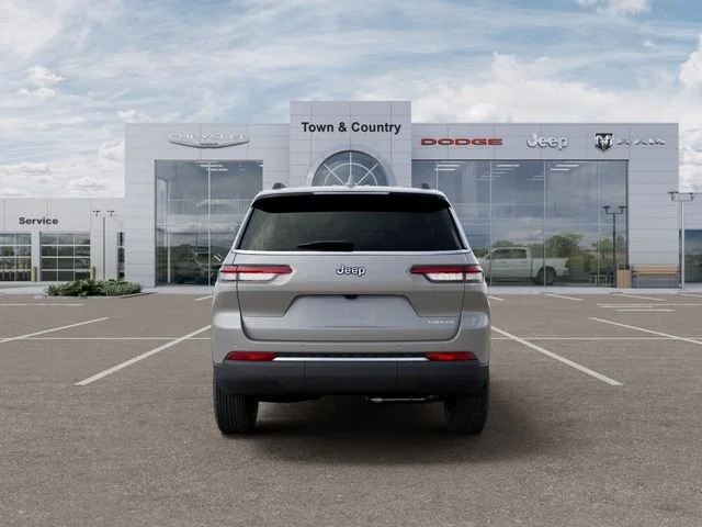 New 2026 Silver Zynith Jeep Laredo X image 7