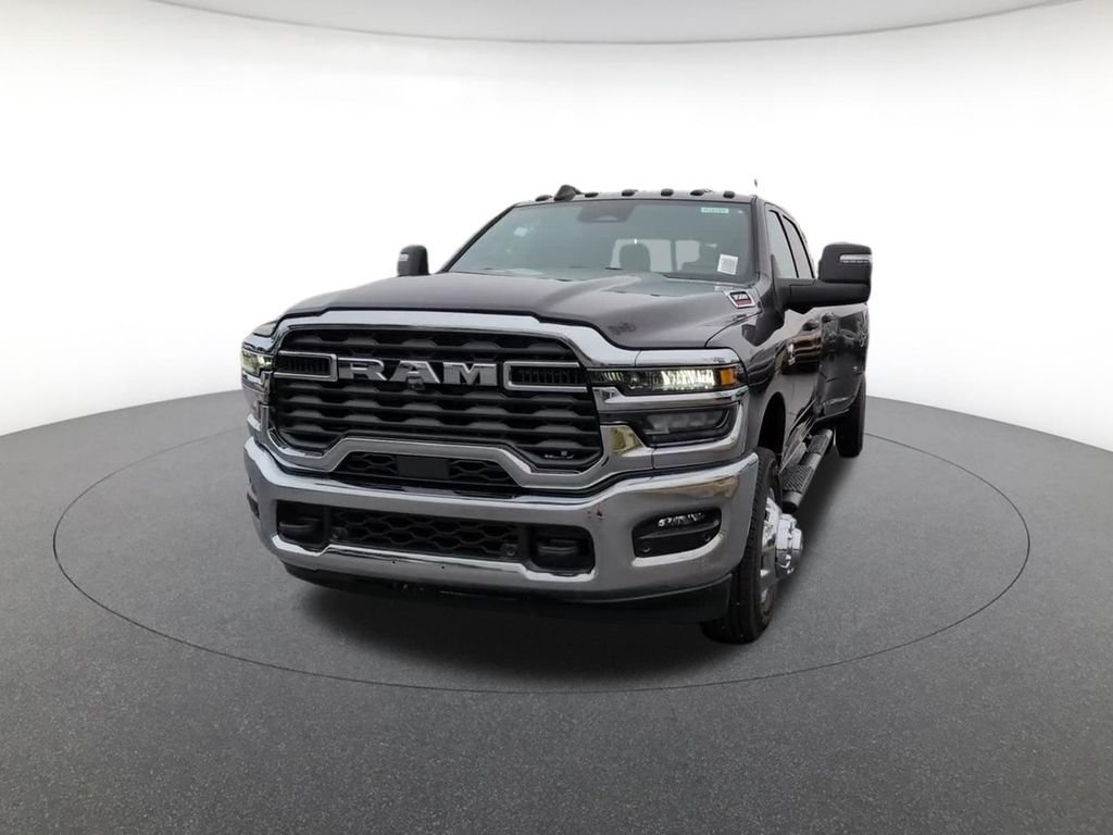 New 2026 Granite Crystal Metallic Clear-Coat Exterior Paint RAM Tradesman image 13