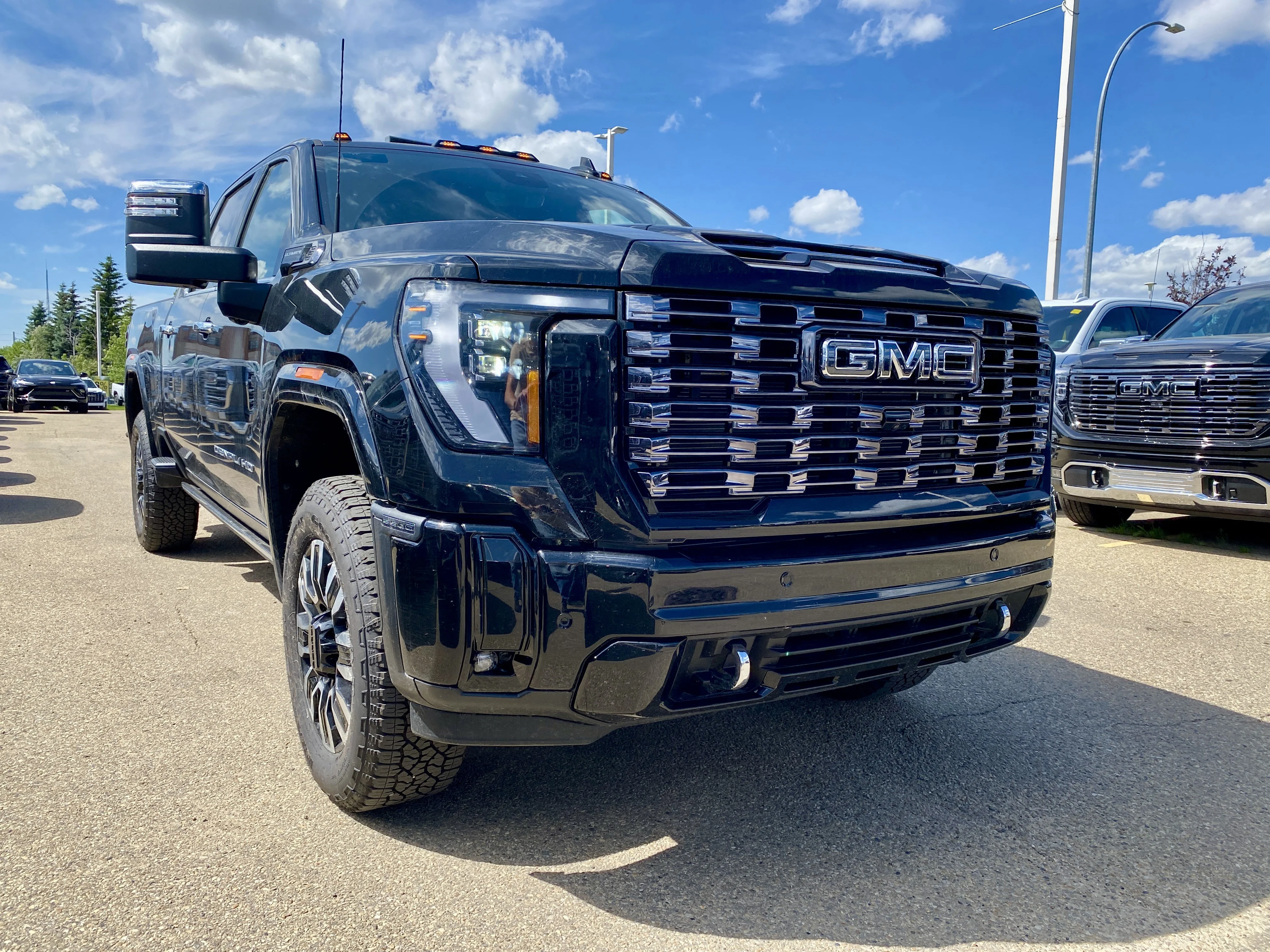 New 2026 ONYX BLACK GMC Denali Ultimate image 8