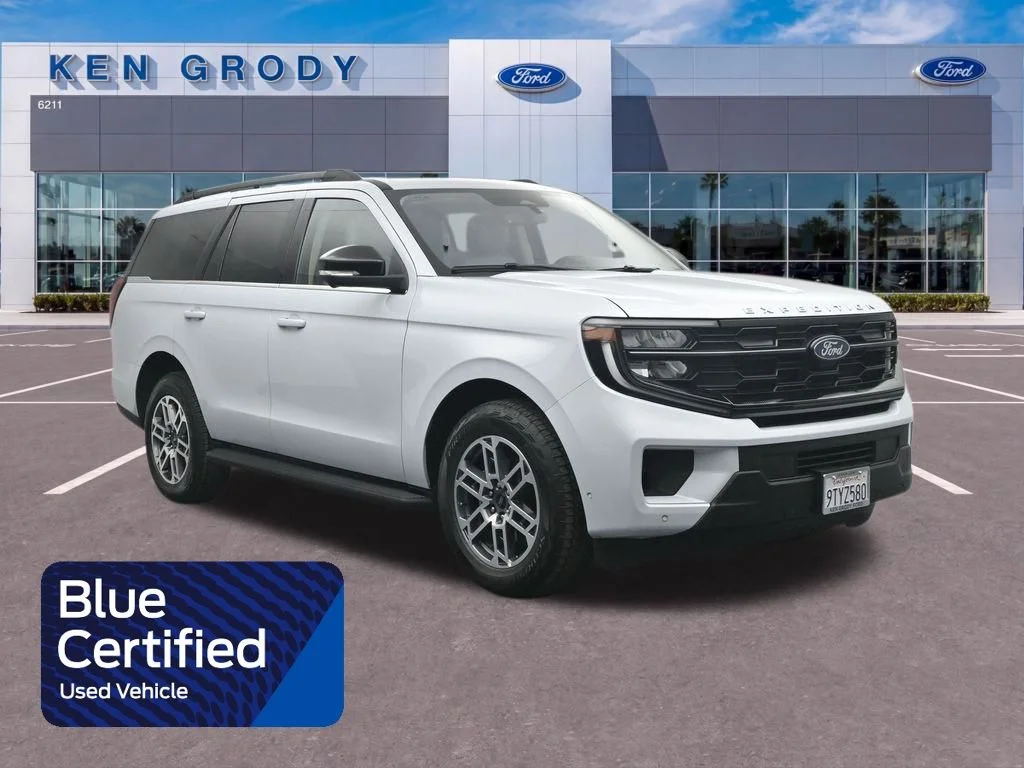 2025 Ford Expedition Active 4x4's photo