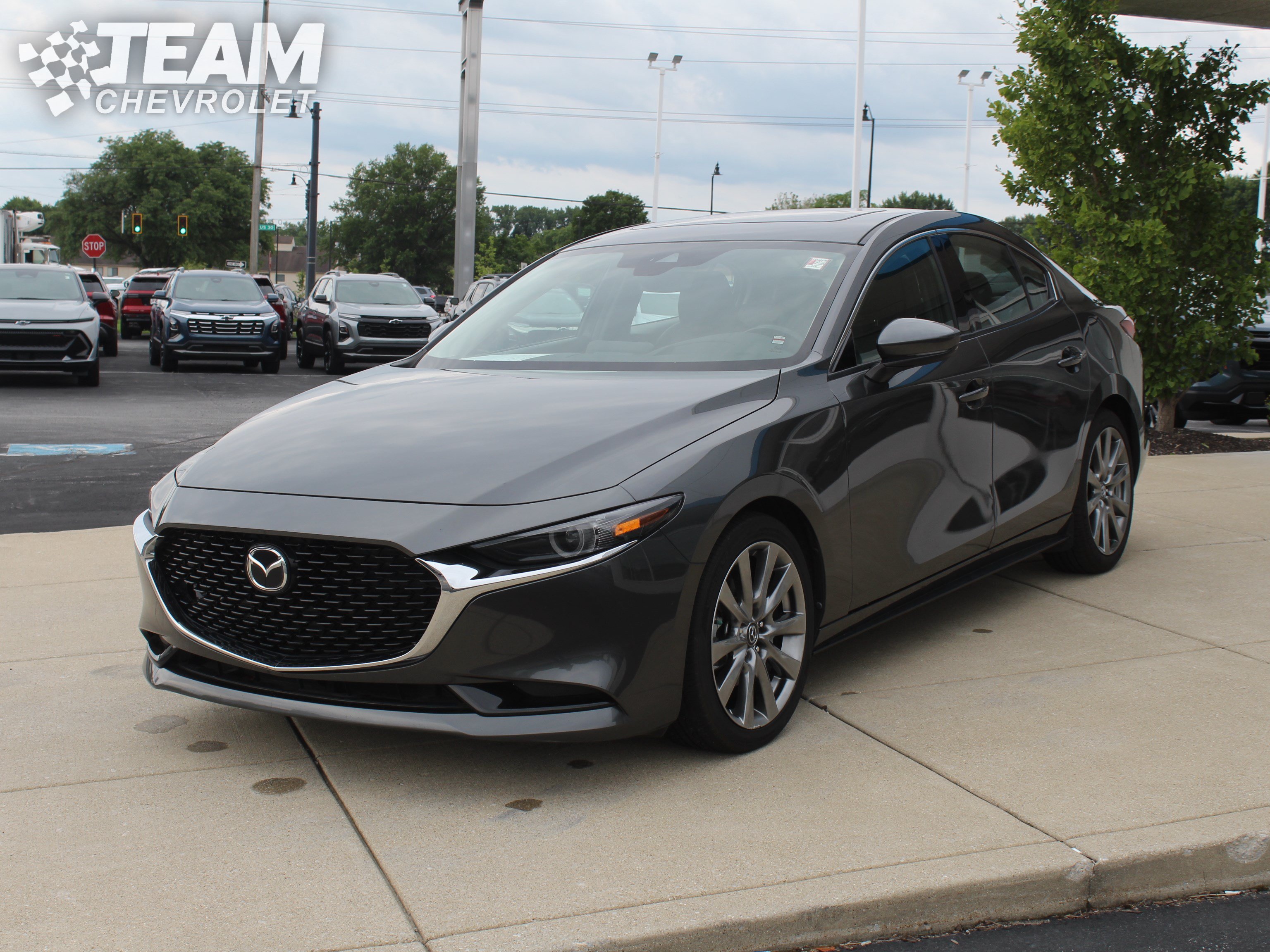 2023 Mazda Mazda3 Premium - Photo 8