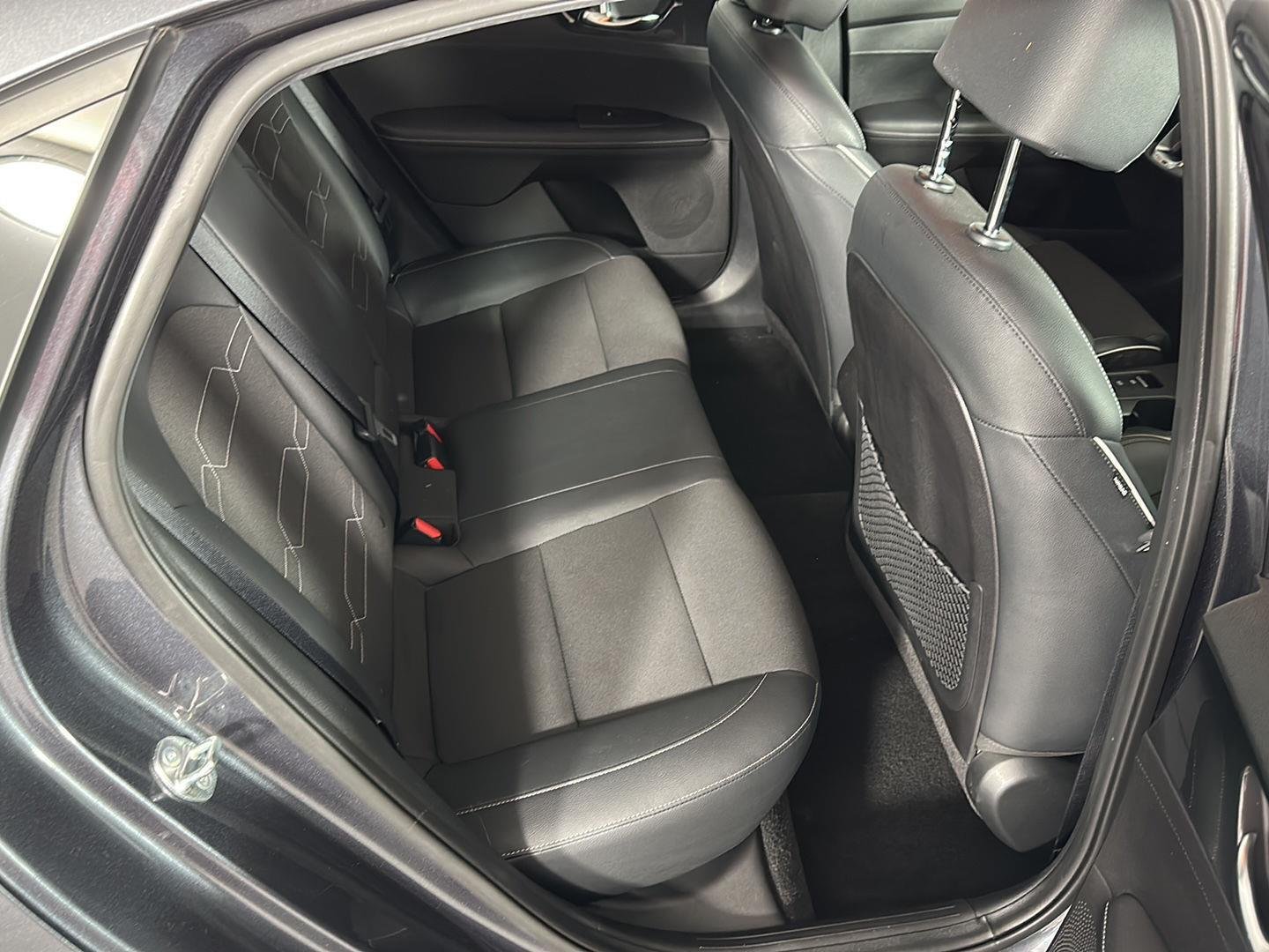Used 2023 Gravity Gray Kia GT-Line image 21