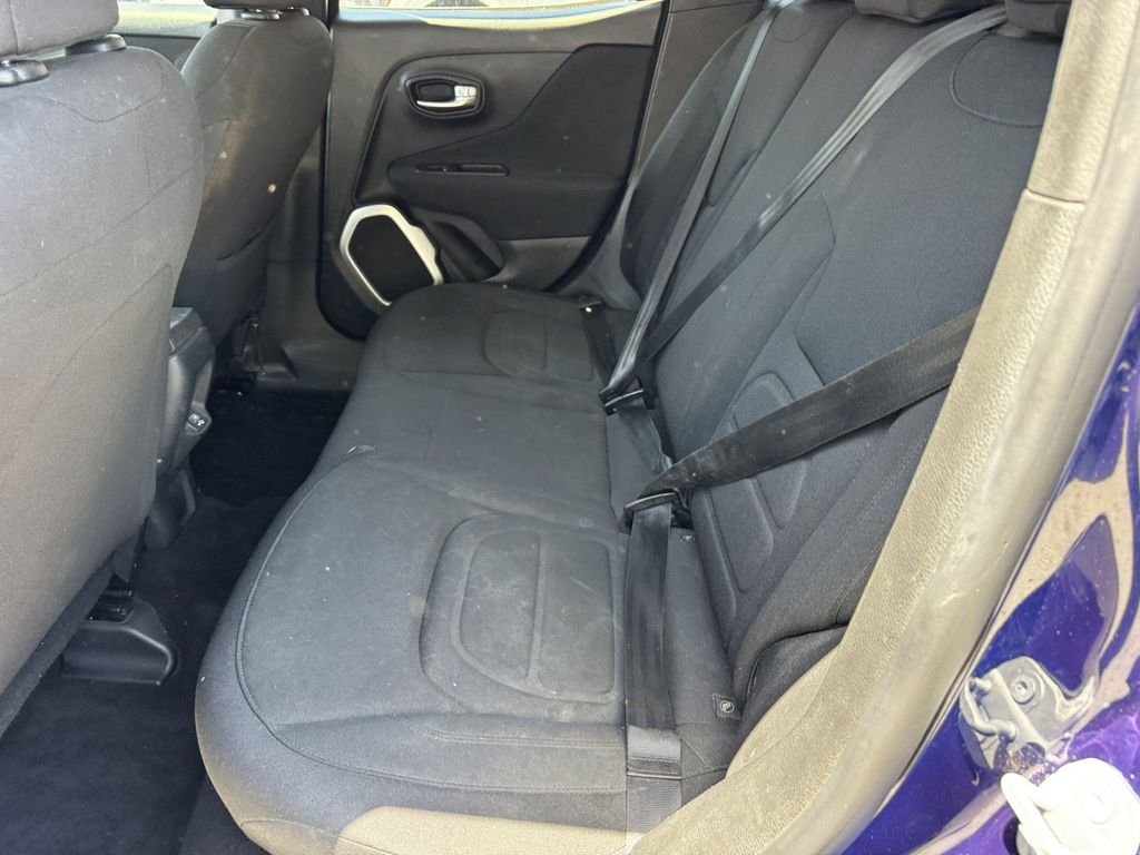 Certified Used 2019 Jetset Blue Clearcoat Jeep Latitude image 12