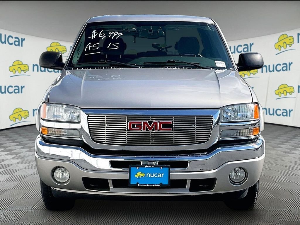 Used 2005 Silver Birch Metallic GMC SLE image 2