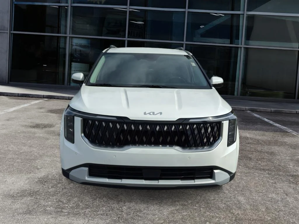 New 2026 Snow White Pearl Kia EX image 2