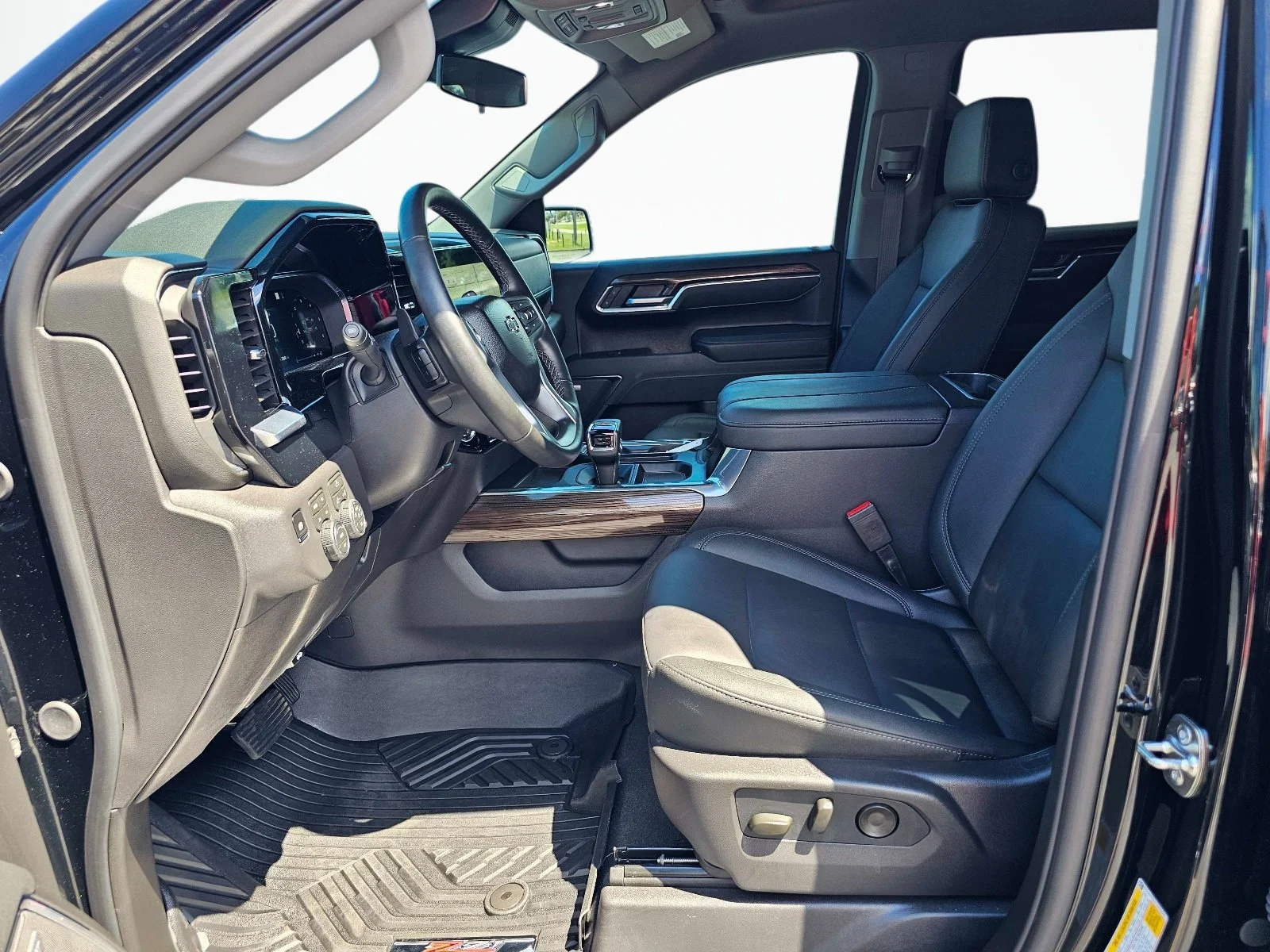 Used 2026 Black Chevrolet LT Trail Boss image 17