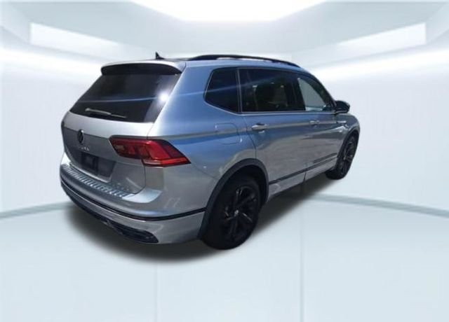 Used 2023 Silver Volkswagen 2.0T SE R-Line Black image 17