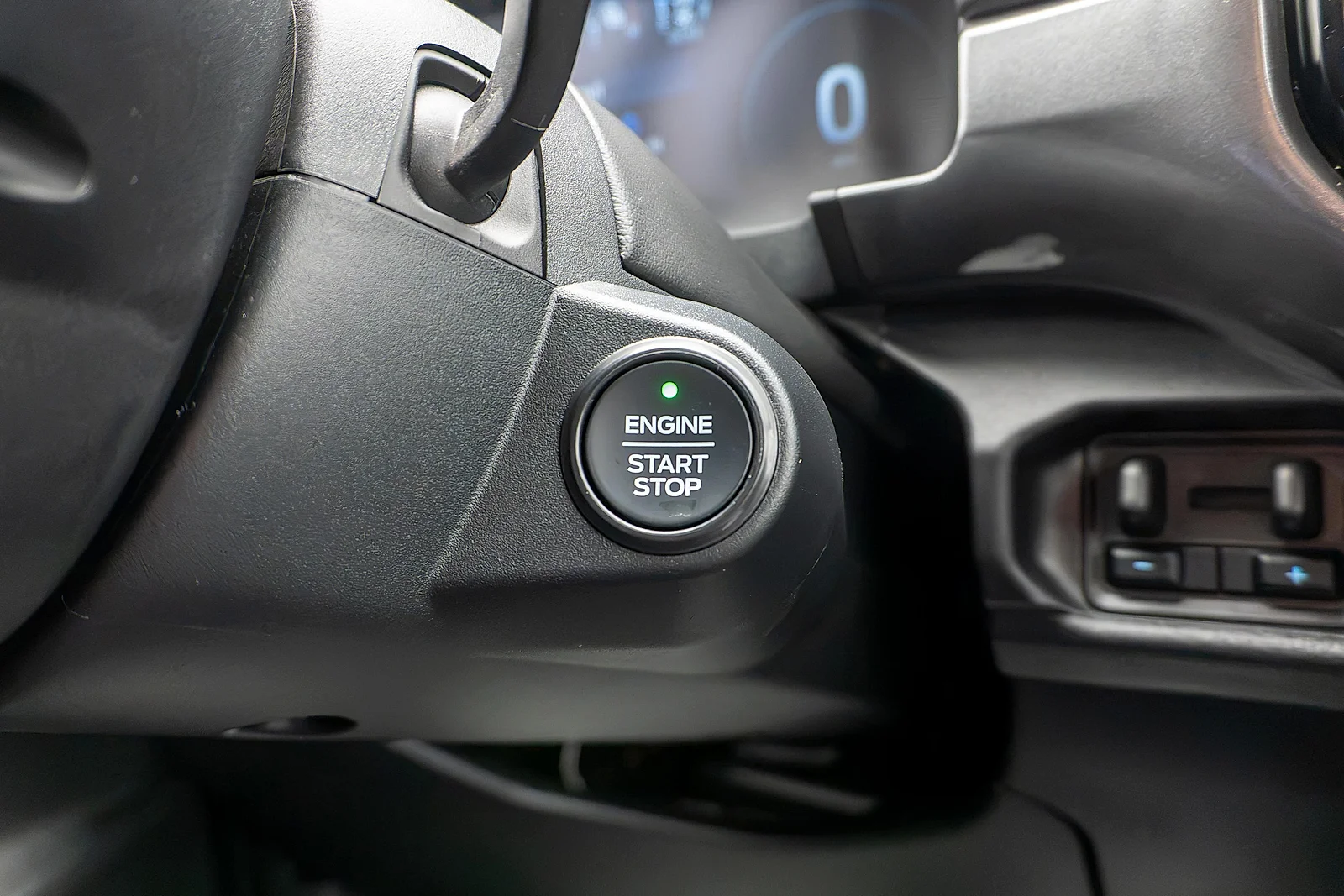 New 2026 Oxford White Ford Lariat® image 19