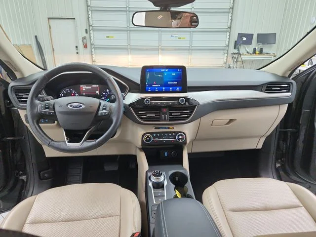 Used 2020 Gray Ford SEL image 26