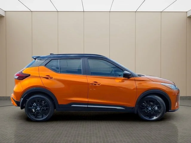 Used 2023 Orange Nissan SR image 7
