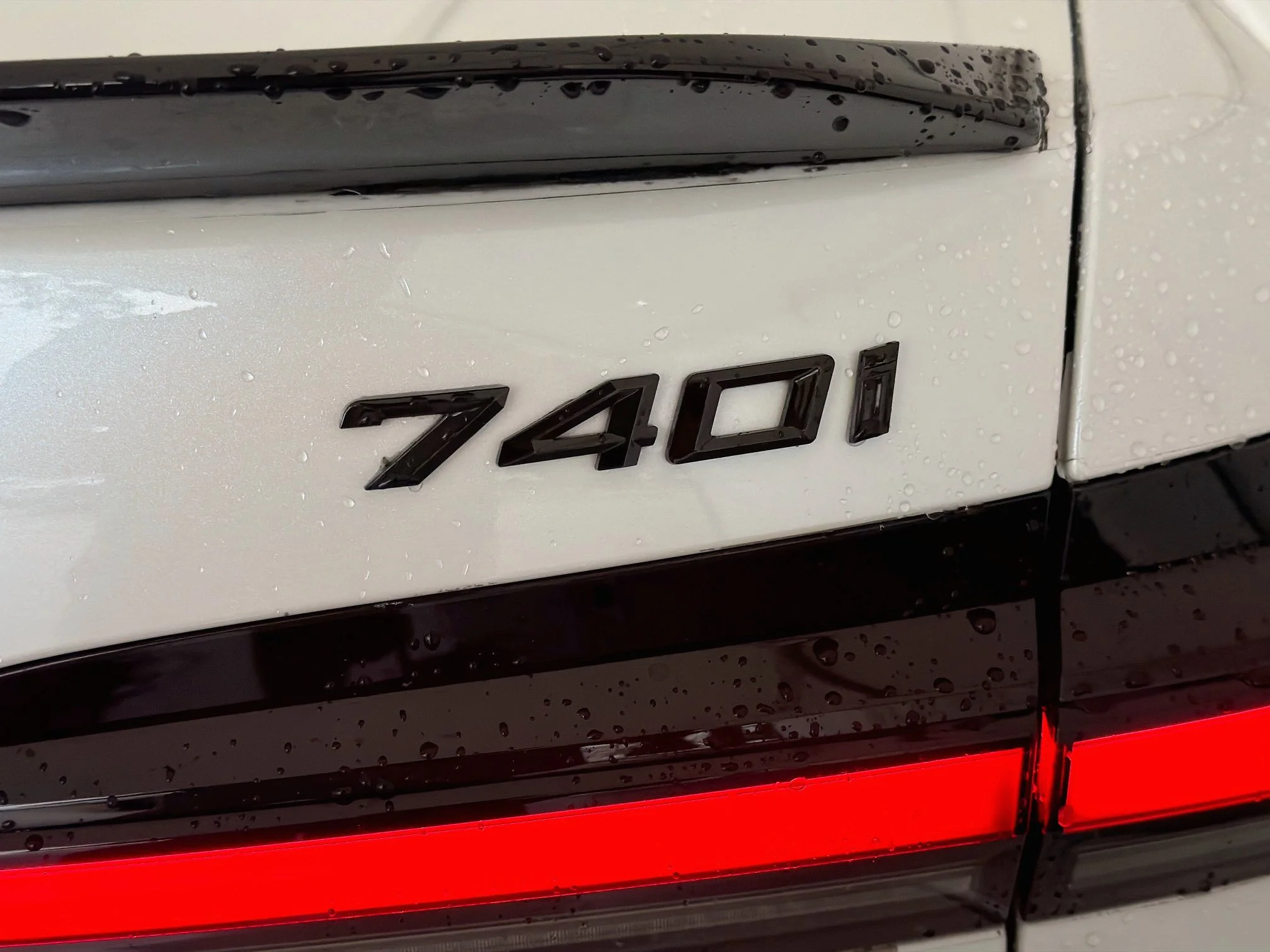 Used 2023 Mineral White Metallic BMW 740i image 11
