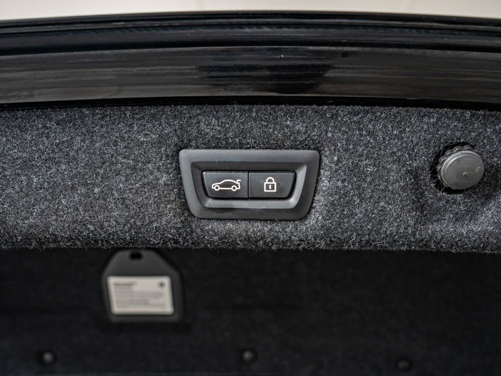Used 2021 Jet Black BMW 530i xDrive image 40