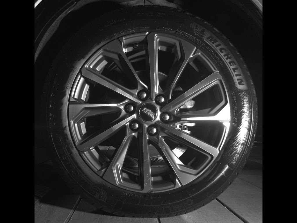 Used 2024 Argent Silver Metallic Cadillac Sport image 12