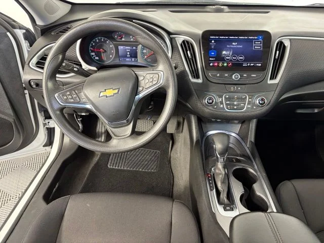 Used 2024 White Chevrolet LT image 20