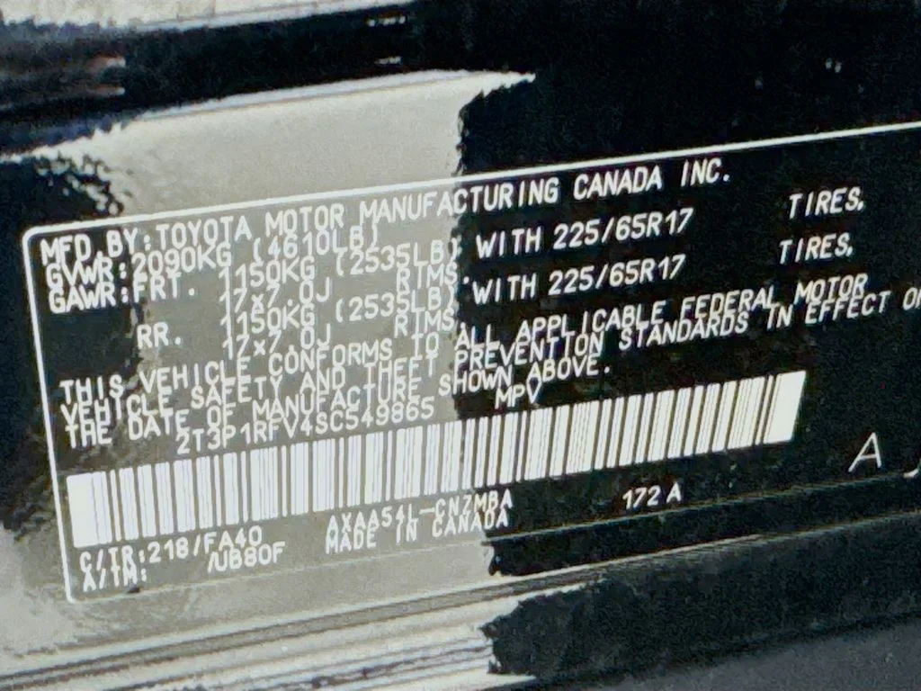 Used 2025  Toyota XLE image 40
