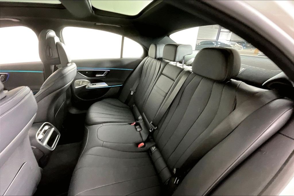 2026 Mercedes-Benz E-Class E350 - Photo 18