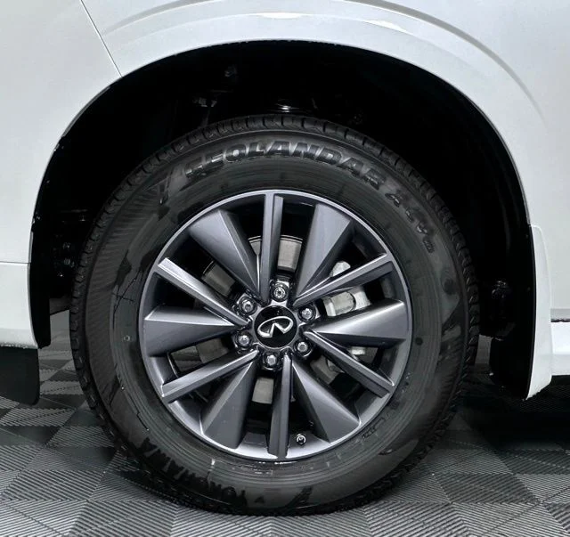 New 2026 Radiant White INFINITI PURE image 12