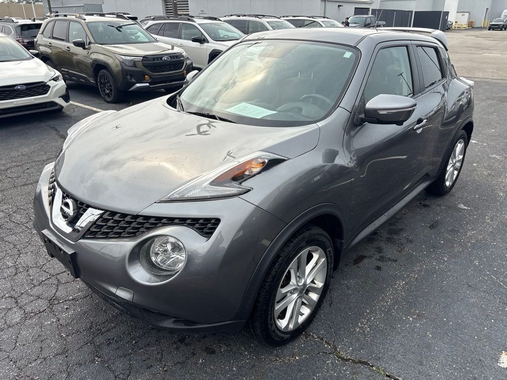 Used 2015 Gray Nissan SL image 5
