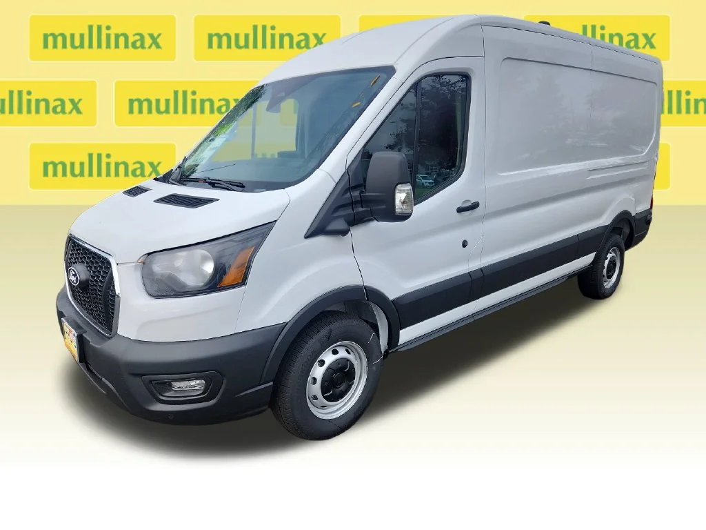 New 2027 White Ford Base image 10