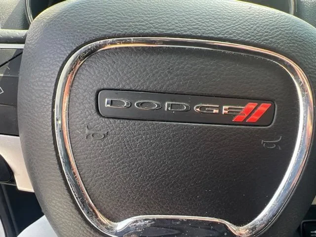Used 2016 Bright White Clearcoat Dodge Citadel image 10