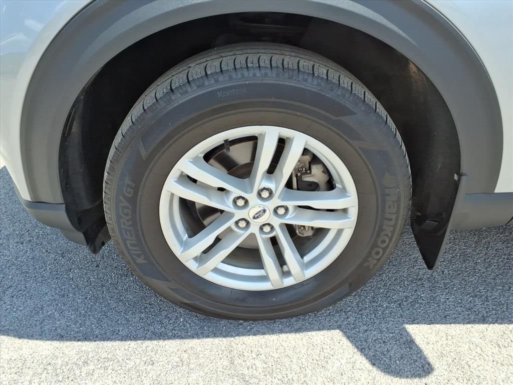Used 2022 Silver Metallic Ford XLT image 10