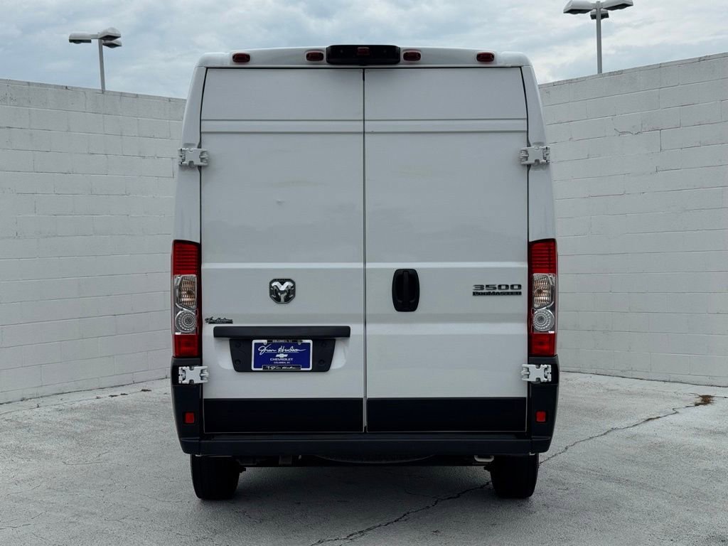 Used 2025 Bright White Cl Ram Tradesman image 7