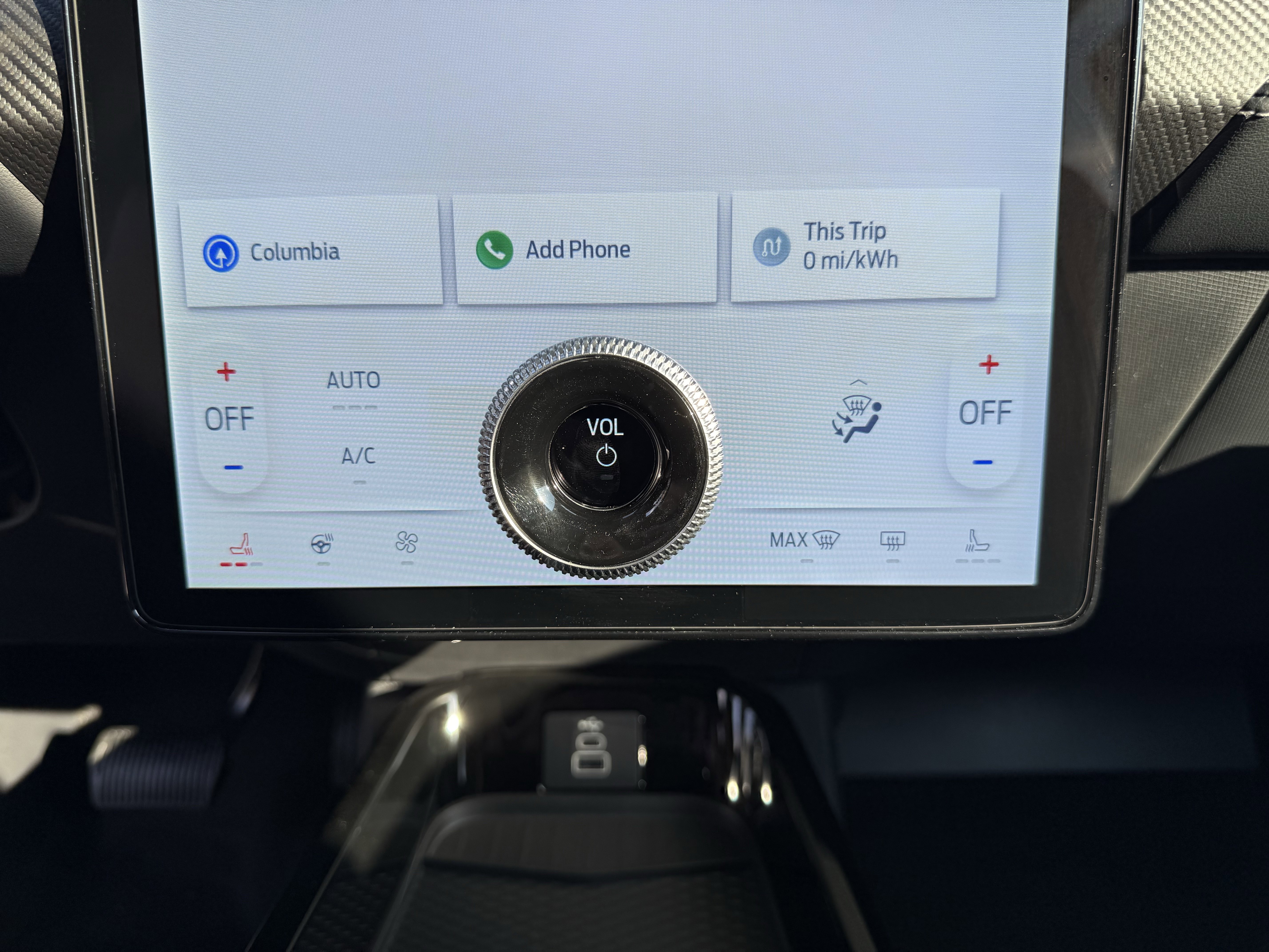 2025 Ford Mustang Mach-E Premium - Photo 24