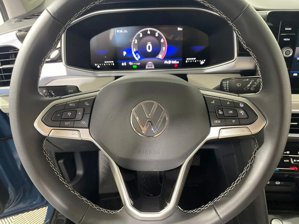 New 2026 Blue Volkswagen 1.5T SE image 14