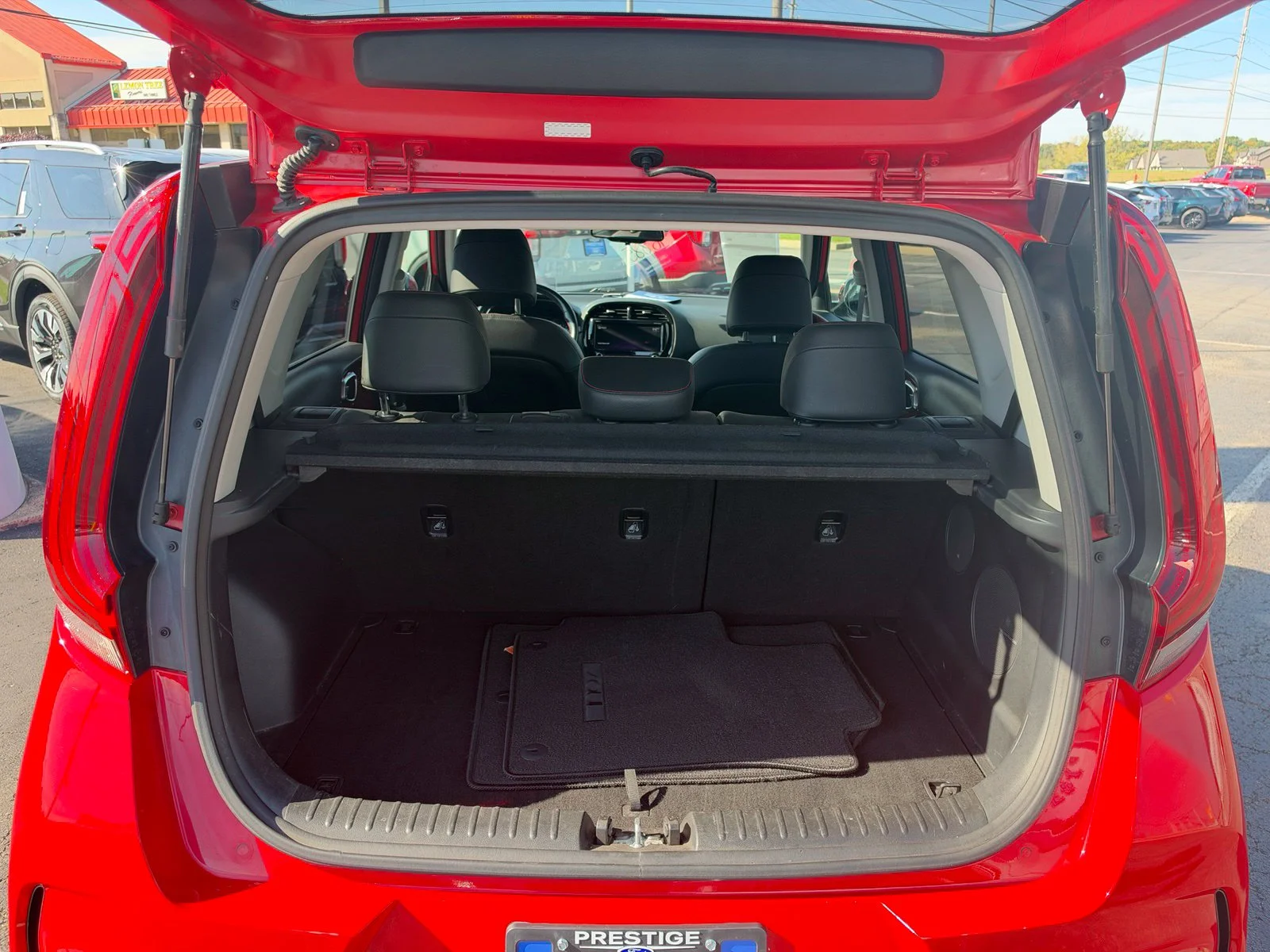Used 2022 Red Kia Turbo image 27