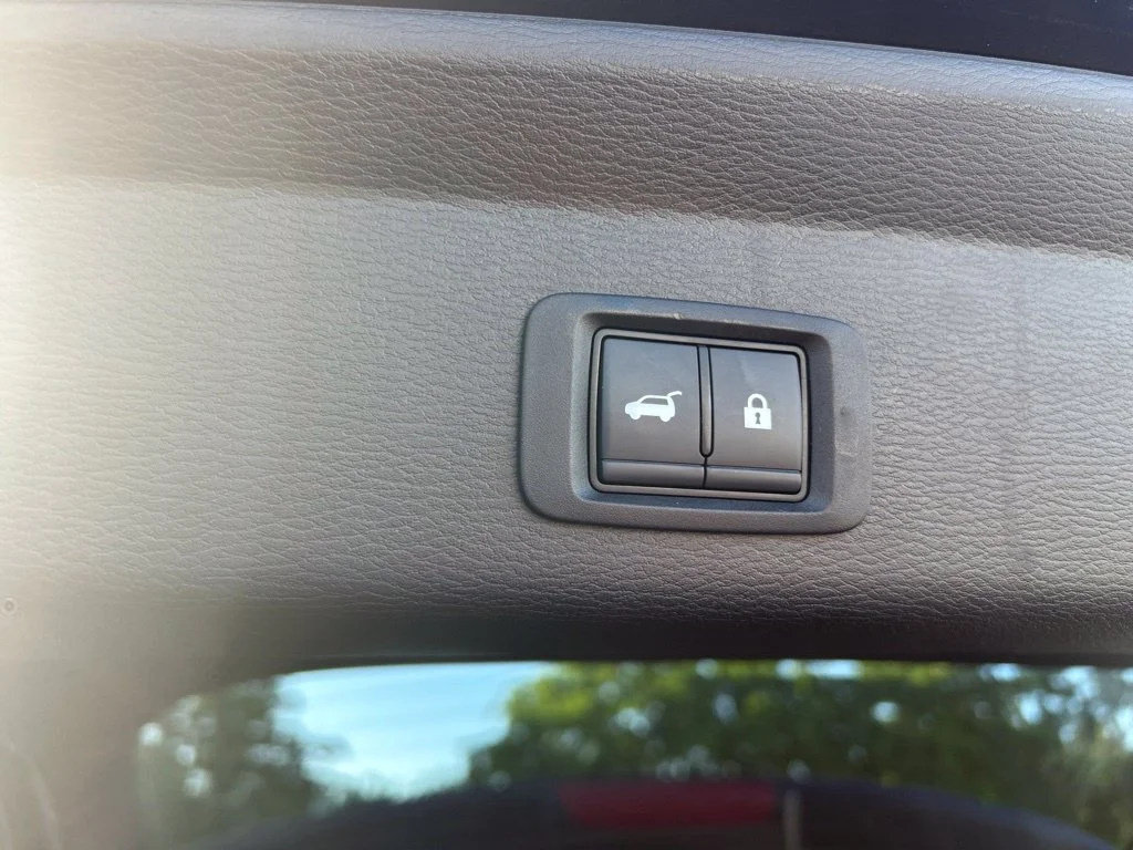 Used 2023 Black Mitsubishi SE image 30