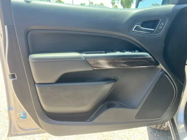 Used 2018 QUICKSILVER METALLIC GMC 2WD SLE image 26