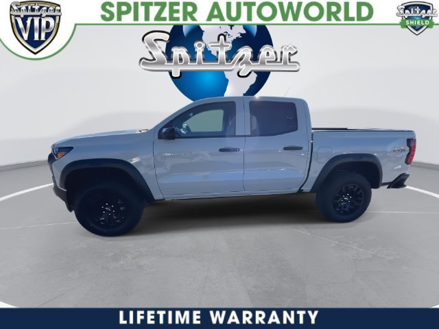 2026 Chevrolet Colorado photo 8 of 41