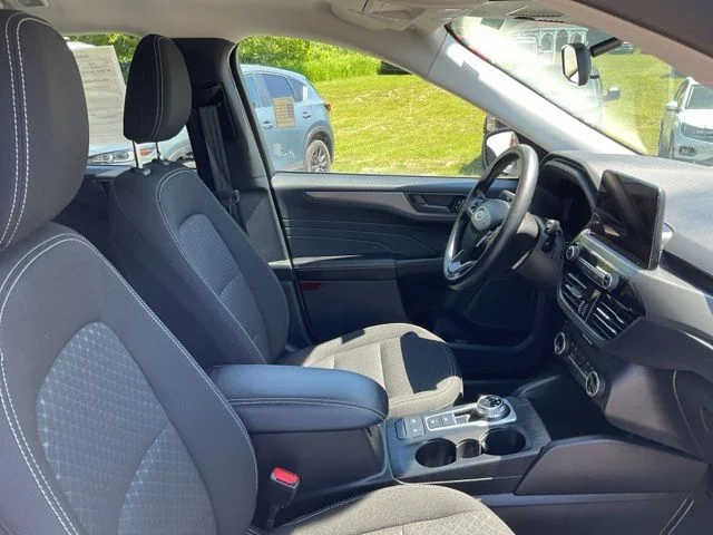 Used 2025 Oxford White Ford Active image 41