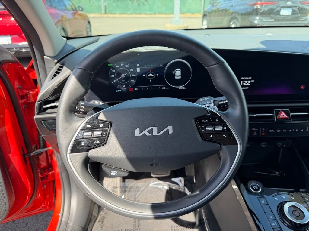 Used 2023 Fire Orange Kia Wind image 18