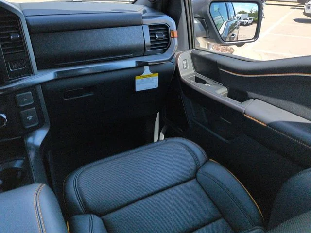 New 2026 Carbonized Gray Metallic Ford Tremor® image 17