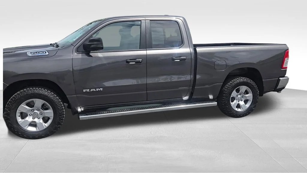 Used 2023 Granite Crystal Clearcoat Metallic Ram Big Horn/Lone Star image 4