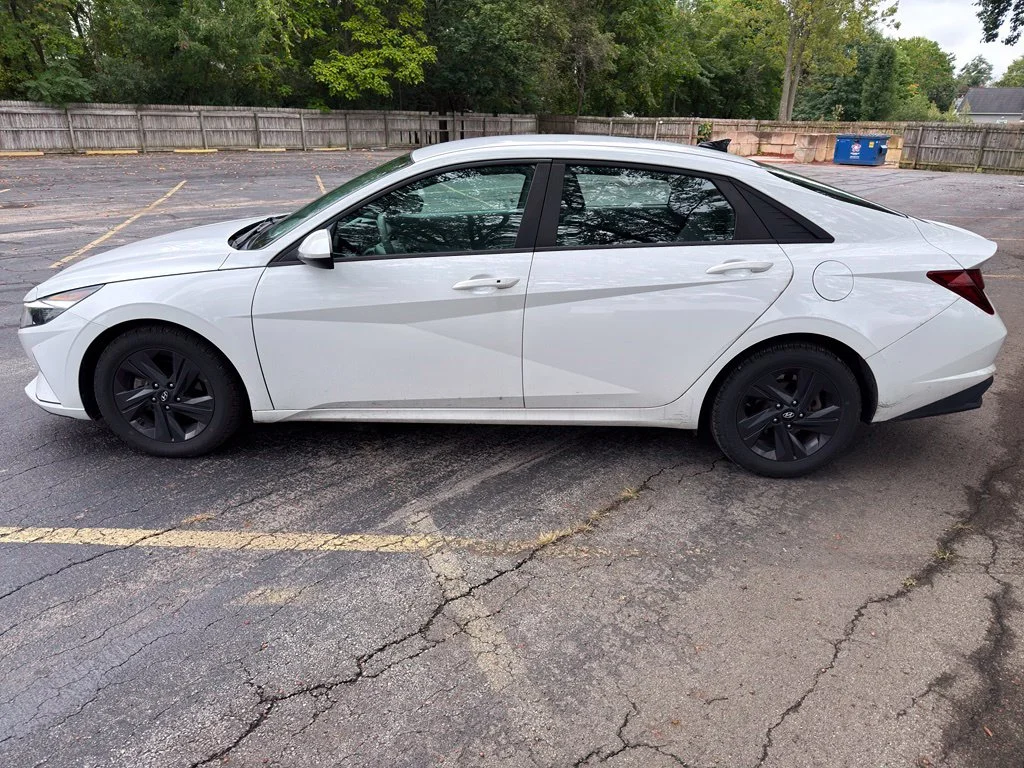 Used 2021 Gray Hyundai SEL image 14