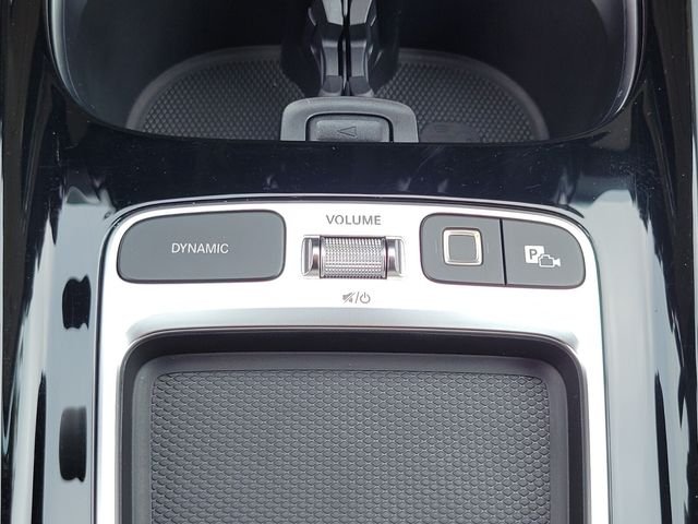 Used 2026 White Mercedes-Benz GLB 250 image 24