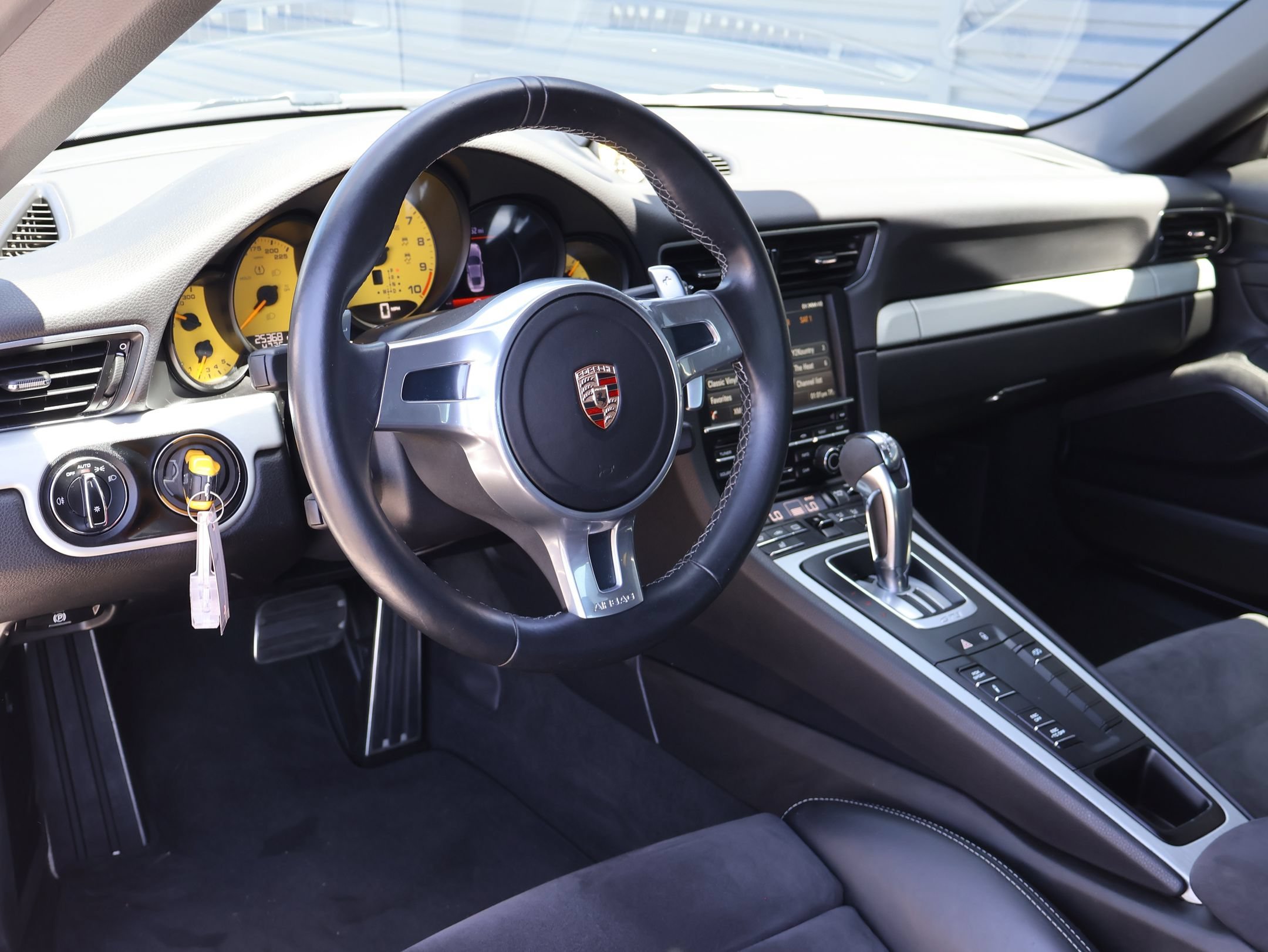 Certified Used 2014 White Porsche GT3 image 4