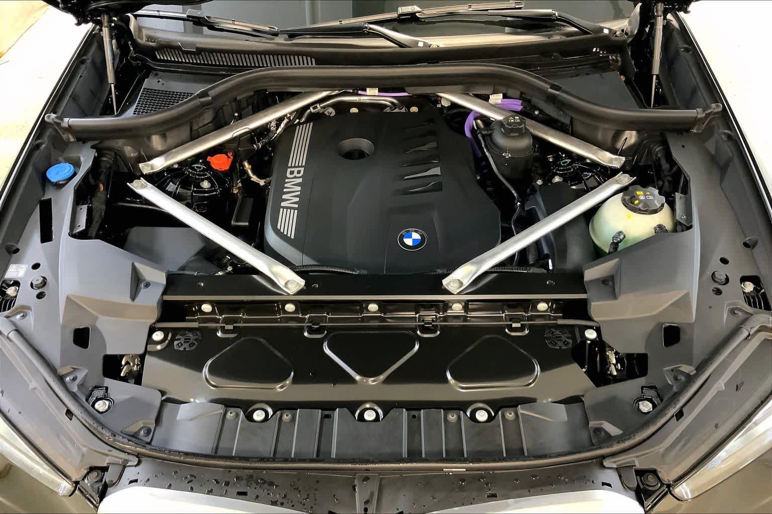 New 2026 Black Sapphire Metallic BMW xDrive40i image 16