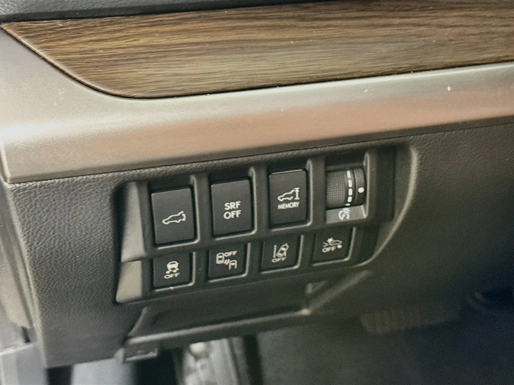 Used 2017 Green Subaru 2.5i image 10