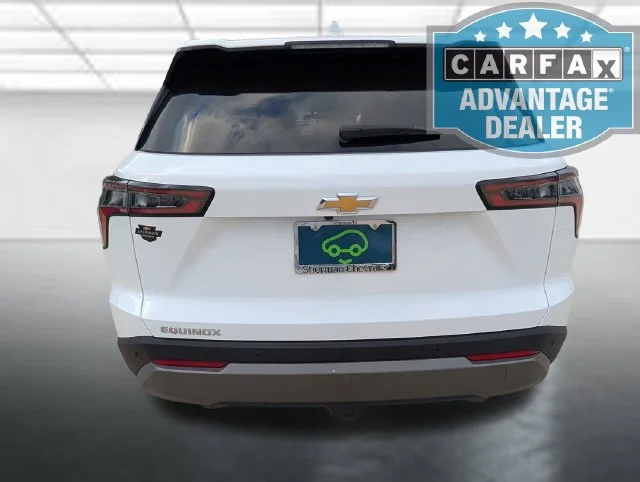 Used 2026 Summit White Chevrolet LT image 37