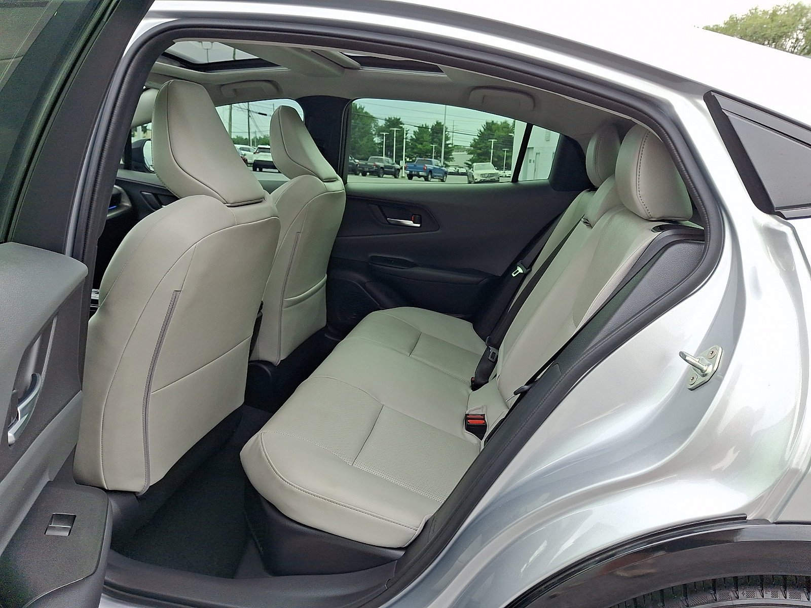 Certified Used 2025 CUTTING EDGE Toyota Limited image 11