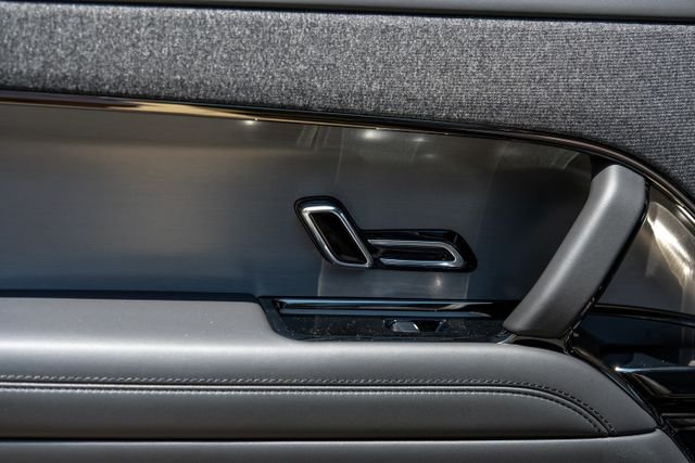 New 2026  Land Rover SE image 57