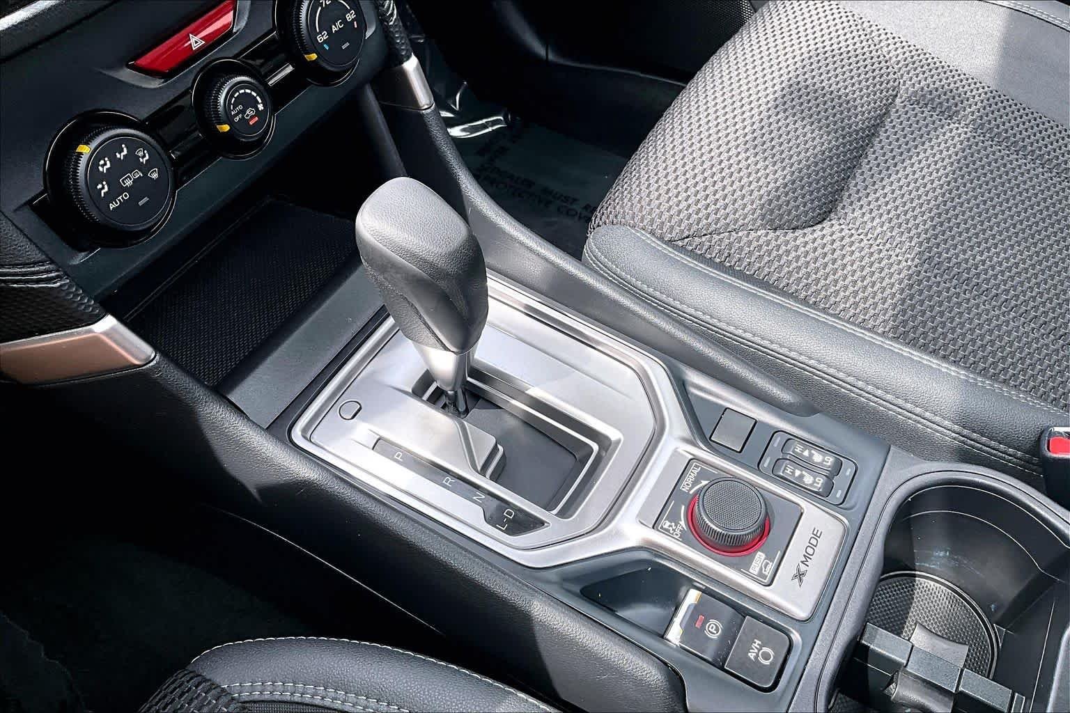 Used 2019 Dark Gray Metallic Subaru Premium image 17
